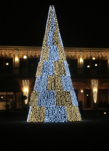 Noleggio Albero di Natale Design luce - Speciale Natale a Milano